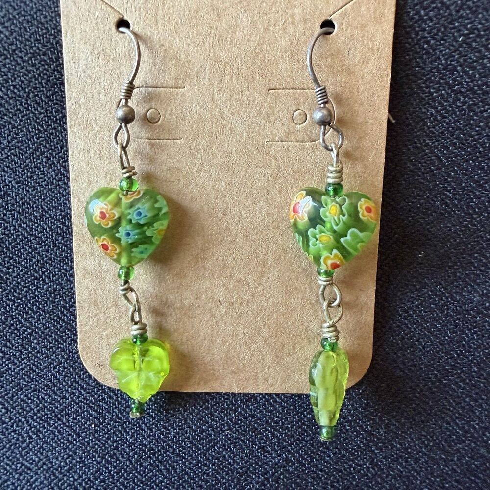 Green Heart Leaf Glass Millifiori Beaded Pierced Earrings Silver tone Dangle